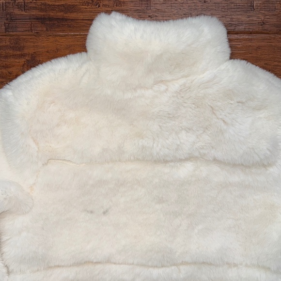 Crown & Ivy Kids Girls faux fur jacket coat, ivory, size large - Picture 10 of 10